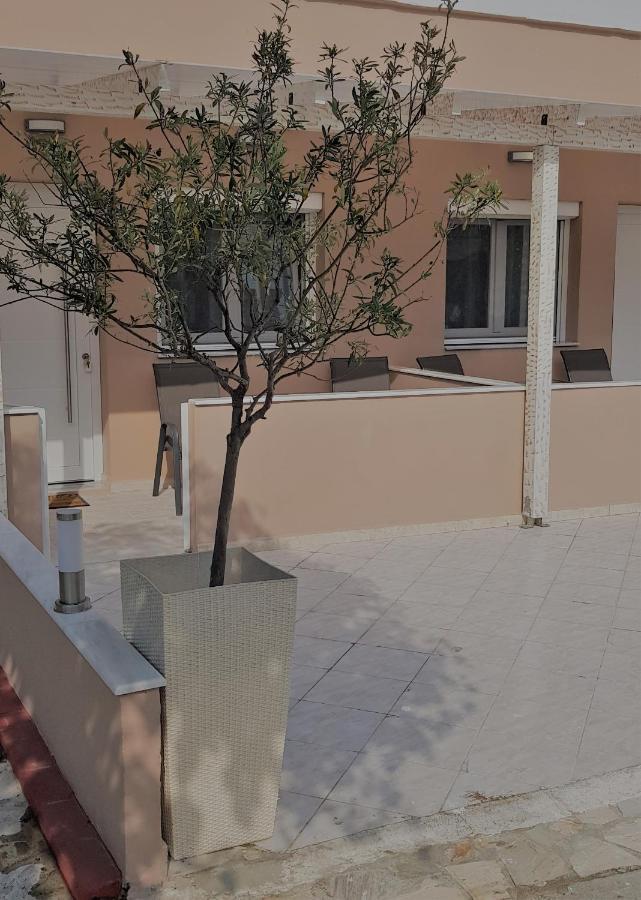 Ioni Rooms Potos Exterior photo