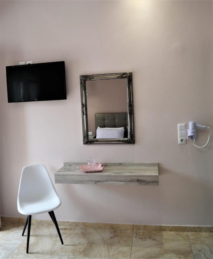 Ioni Rooms Potos Exterior photo