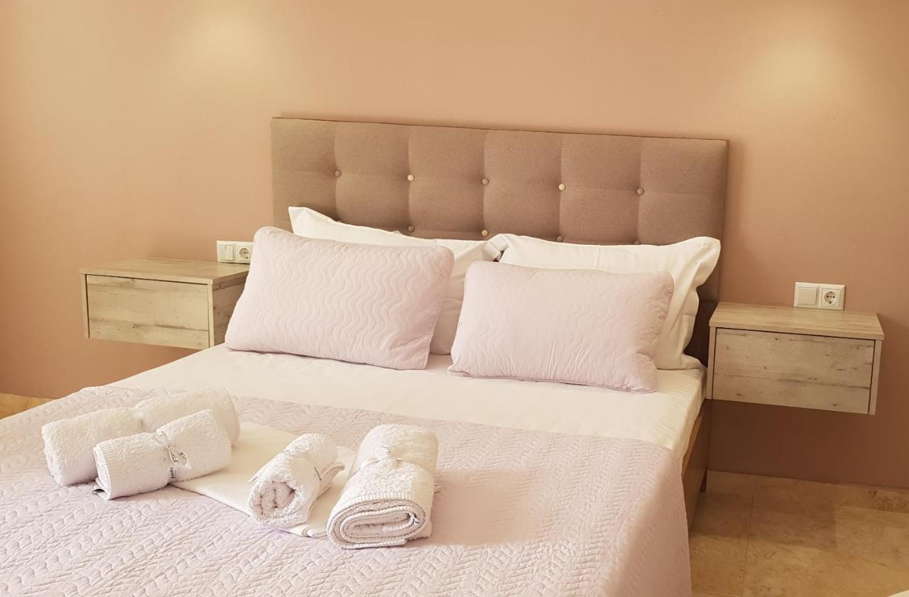 Ioni Rooms Potos Exterior photo