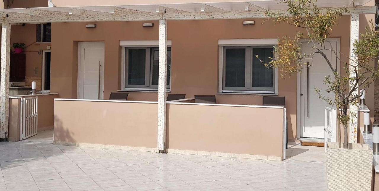 Ioni Rooms Potos Exterior photo